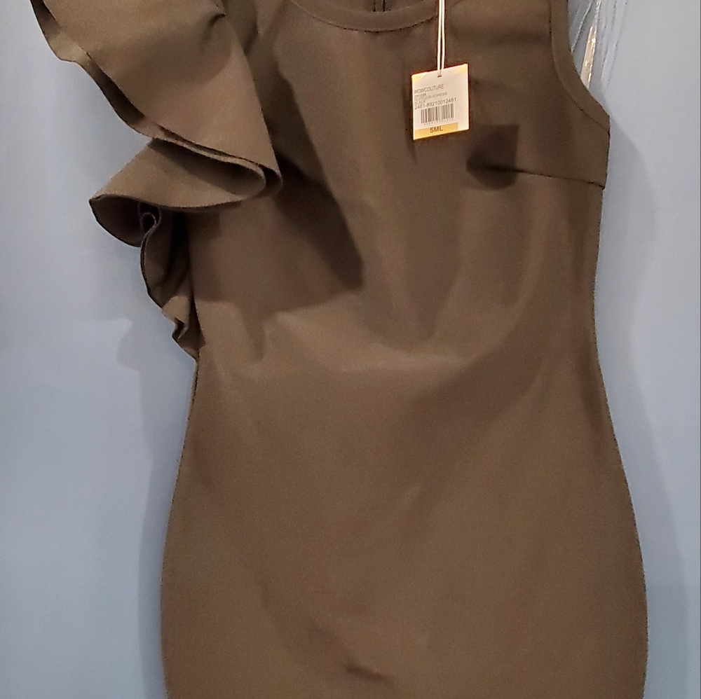 Bodycon / Bandage Midi Dress with Ruffles - Picture 6 of 6